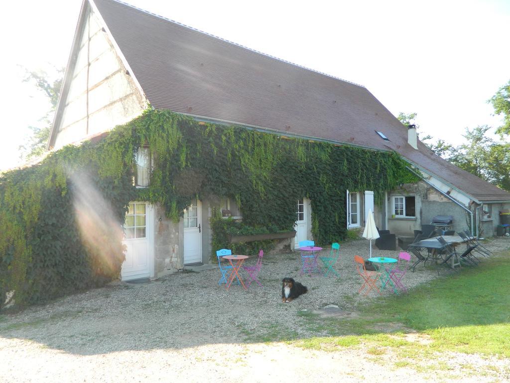 Meubles De Tourisme La Reserve Saint-Pierre-les-Bois Zewnętrze zdjęcie
